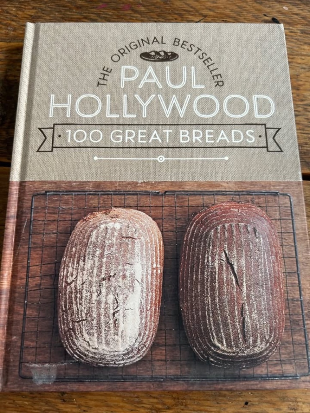 100 Great Breads - Paul Hollywood's Cookbook
